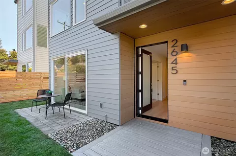 2645 Walnut Ave SW, Seattle, WA 98116