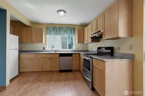 Kitchen - 1735 28th Ave S, Seattle, WA 98144 photo 3 of 3