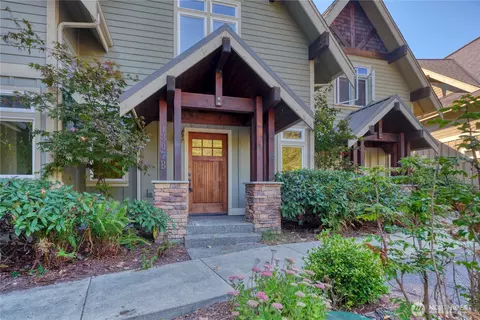 1307 Pelican Pl #B, Point Roberts, WA 98281