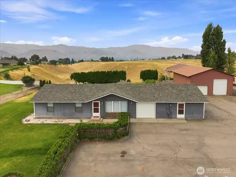 403 Neptune Pl, East Wenatchee, WA 98802