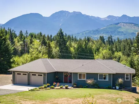 135 Saydee Ln, Port Angeles, WA 98362