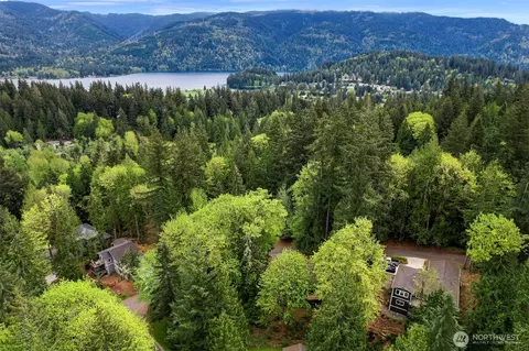 2 Indian Ridge Ct, Bellingham, WA 98229
