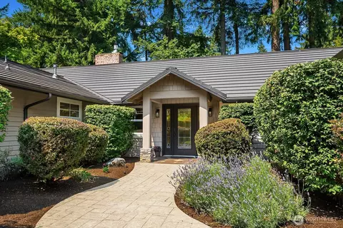 8534 SE 79th Pl, Mercer Island, WA 98040