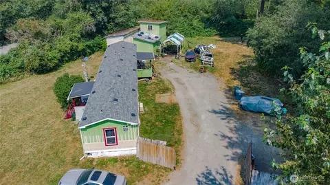 View/Area - 4403 249th St E, Spanaway, WA 98387 photo 2 of 4