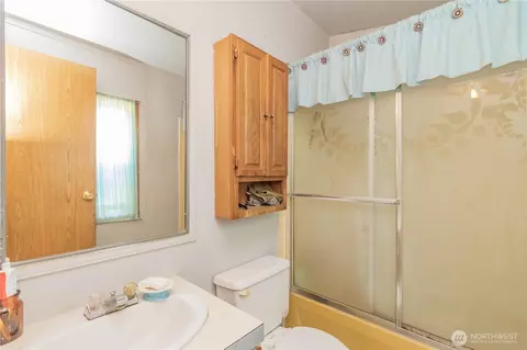 Bath - 4403 249th St E, Spanaway, WA 98387 photo 2 of 2