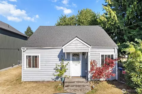 8643 Tacoma Ave S, Tacoma, WA 98444