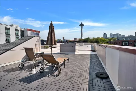22 John St #5, Seattle, WA 98109