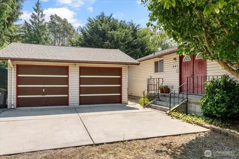 581 Olympic View Dr, Coupeville, WA 98239