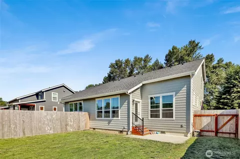 Exterior - 517 Colton Ln, Everson, WA 98247 photo 9 of 9