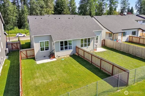 Exterior - 517 Colton Ln, Everson, WA 98247 photo 5 of 9