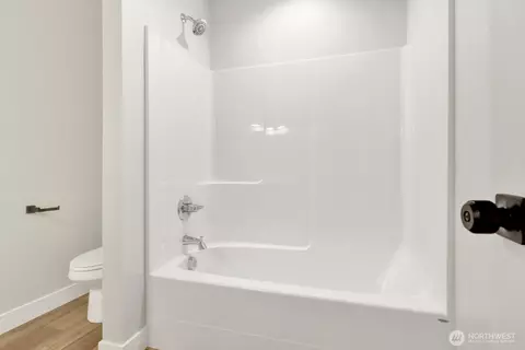 Bath - 517 Colton Ln, Everson, WA 98247 photo 2 of 3
