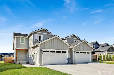 Exterior - 517 Colton Ln, Everson, WA 98247 photo 3 of 9