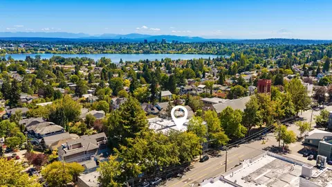 7600 Greenwood Ave N #209, Seattle, WA 98103