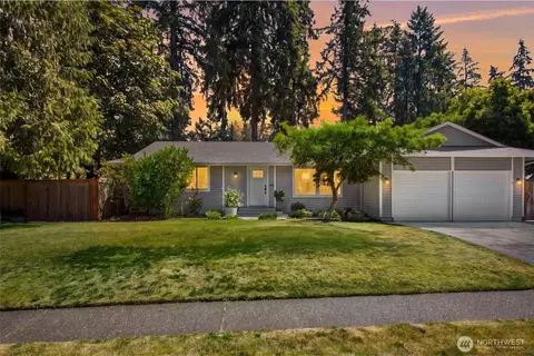 11815 NE 143rd St, Kirkland, WA 98034