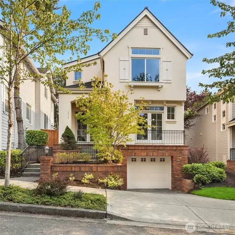 1513 NE Iris St, Issaquah, WA 98029