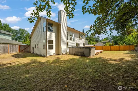 Exterior - 13618 55th Dr SE, Everett, WA 98208 photo 5 of 7