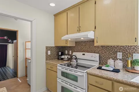 Kitchen - 13618 55th Dr SE, Everett, WA 98208 photo 5 of 5