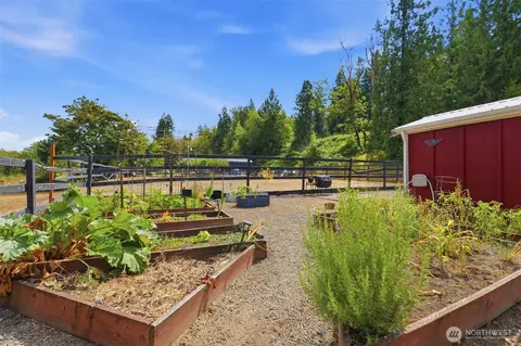 Exterior - 4005 276th St E, Spanaway, WA 98387 photo 3 of 5