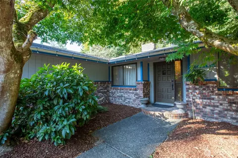 6411 Sierra Dr SE, Lacey, WA 98503