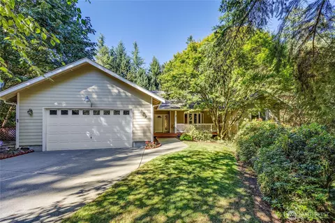 17523 Maple Hill Ave NE, Poulsbo, WA 98370
