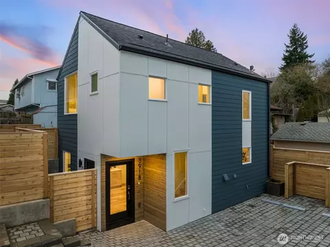 3918 S Juneau St, Seattle, WA 98118