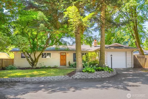 8300 NE 146th St, Kenmore, WA 98028