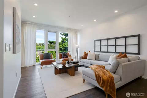 2251 14th Ave W #C, Seattle, WA 98119