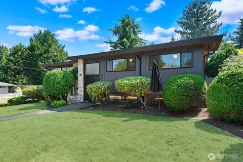 Exterior - 5231 S Othello St, Seattle, WA 98118 photo 2 of 11