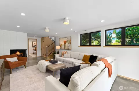 Living - 5231 S Othello St, Seattle, WA 98118 photo 5 of 5