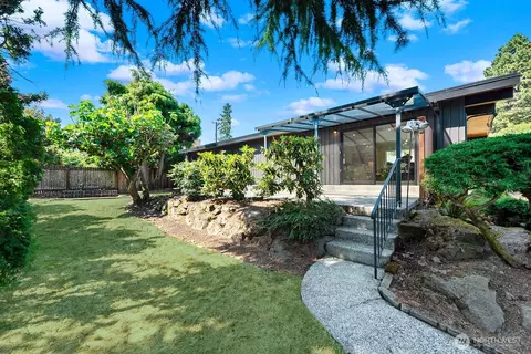 Exterior - 5231 S Othello St, Seattle, WA 98118 photo 7 of 11