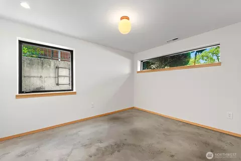 Bedroom - 5231 S Othello St, Seattle, WA 98118 photo 3 of 3