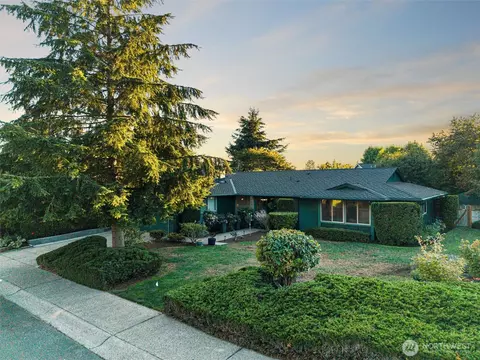 17005 159th Pl SE, Renton, WA 98058
