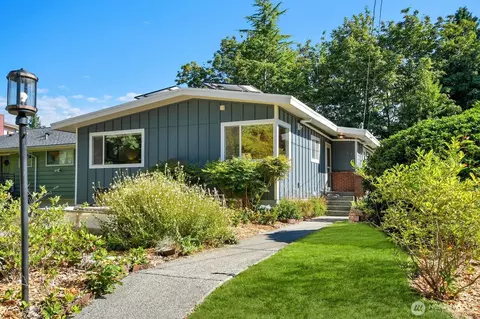 1714 NE Brockman Pl, Seattle, WA 98125
