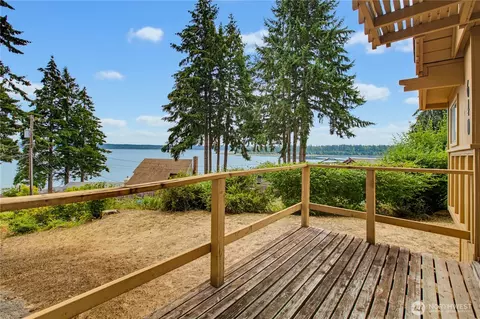 Exterior - 640 E Rauschert Rd, Grapeview, WA 98546 photo 4 of 11