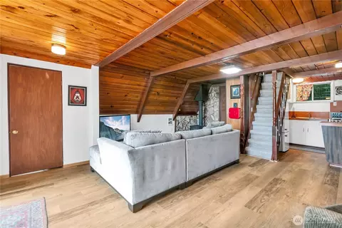 Living - 640 E Rauschert Rd, Grapeview, WA 98546 photo 2 of 5