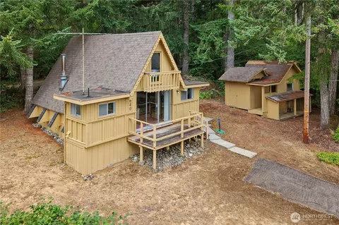 Exterior - 640 E Rauschert Rd, Grapeview, WA 98546 photo 1 of 11