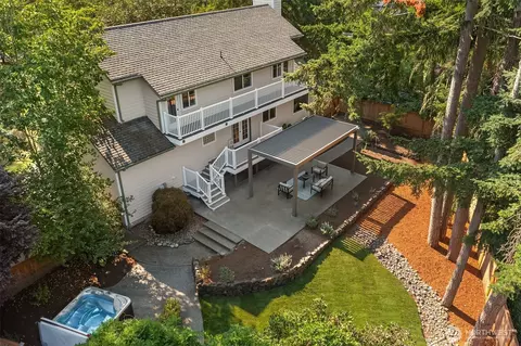 11517 Tyler Pl NE, Bainbridge Island, WA 98110