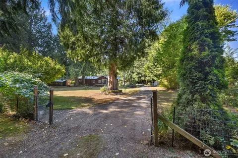 6405 Happy Hollow Rd, Stanwood, WA 98292