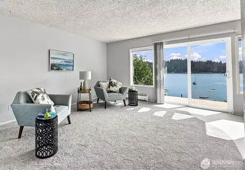 924 Shorewood Dr #C28, Bremerton, WA 98312