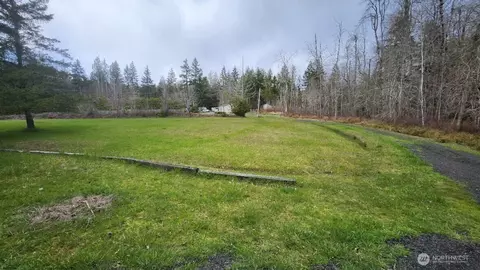 3740 E North Island Dr, Shelton, WA 98584