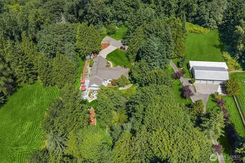 27522 NE 53rd St, Redmond, WA 98053