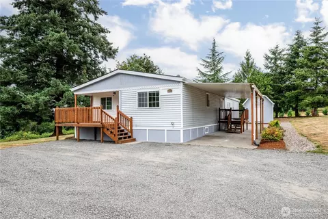 1067 Spirit Lake Hwy, Castle Rock, WA 98611