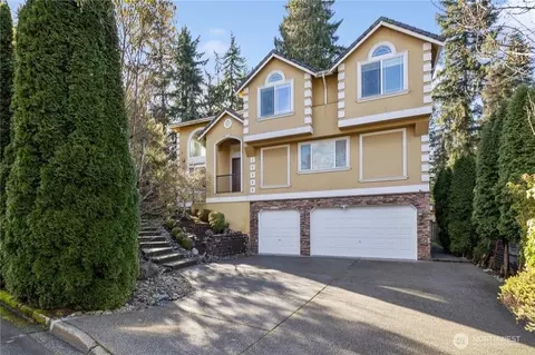 15025 SE 43rd St, Bellevue, WA 98006