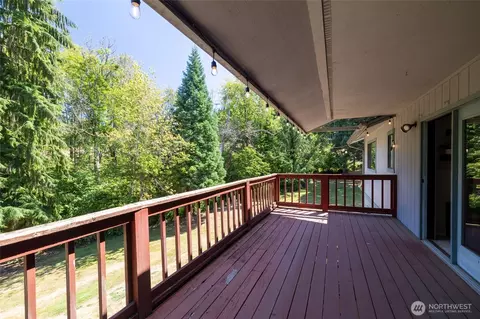 Exterior - 237 Frogner Rd, Chehalis, WA 98532 photo 1 of 10
