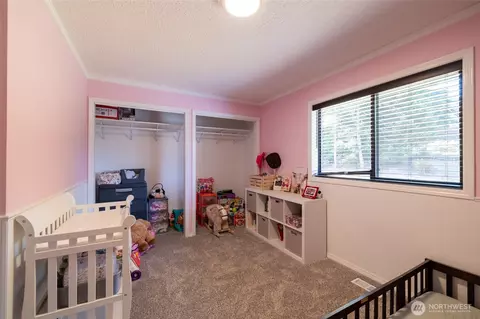 Bedroom - 237 Frogner Rd, Chehalis, WA 98532 photo 2 of 4