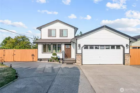6098 Pacific Heights Dr, Ferndale, WA 98248