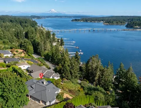 8818 30th Street Ct NW, Gig Harbor, WA 98335