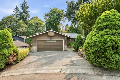14327 NE 84th Ct, Redmond, WA 98052