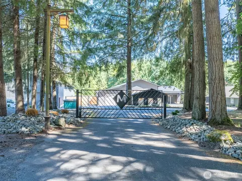 Exterior - 160 Devereese Rd, Chehalis, WA 98532 photo 8 of 10