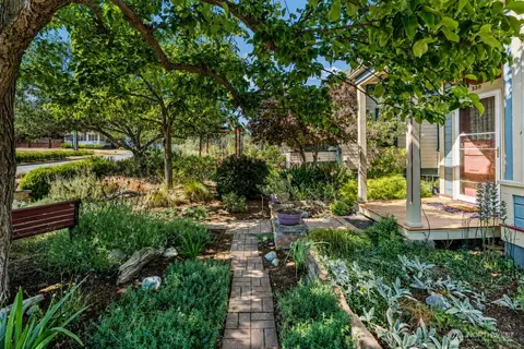 530 Adams St, Port Townsend, WA 98368